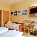 Hotel Jufa 3*