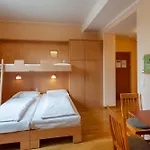Jufa Hotel 3*