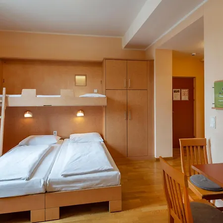 Jufa Hotel 3*