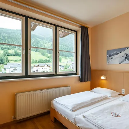 Jufa - Inklusive Sommerkarte Zell Am & カプルーン