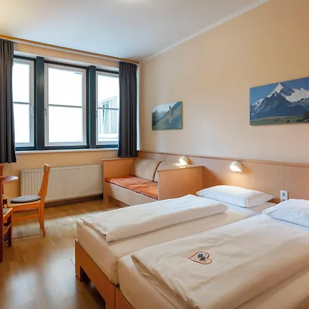 ホテル Jufa - Inklusive Sommerkarte Zell Am & カプルーン